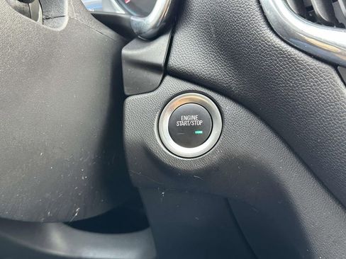 Certified 2019 Chevrolet Equinox LT image 32