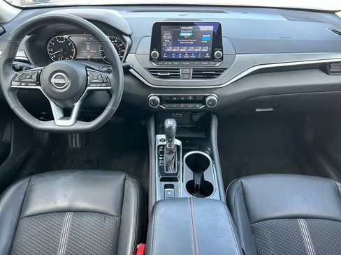 Certified 2024 Nissan Altima 2.5 SR image 11