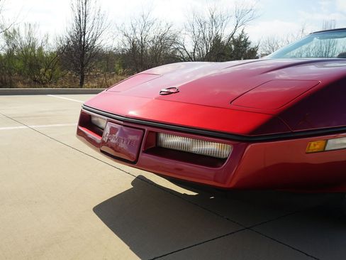 Used 1990 Chevrolet Corvette Convertible image 26