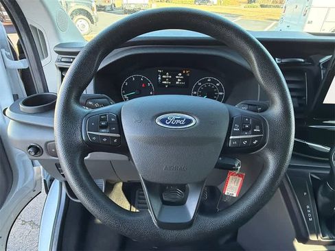 Used 2023 Ford Transit 350 XLT image 17