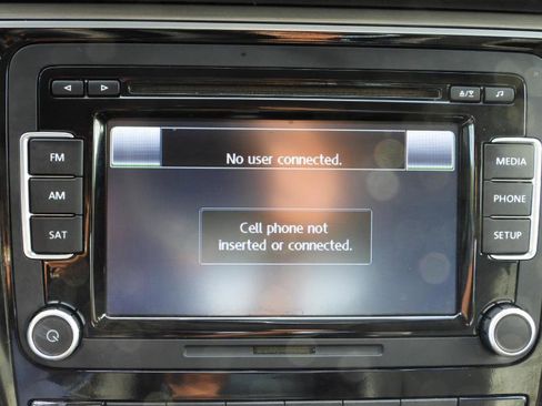 Used 2014 Volkswagen Passat 1.8T SE image 42