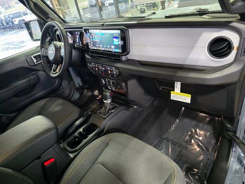 New 2026 Jeep Wrangler Sport AWD/4WD image 27