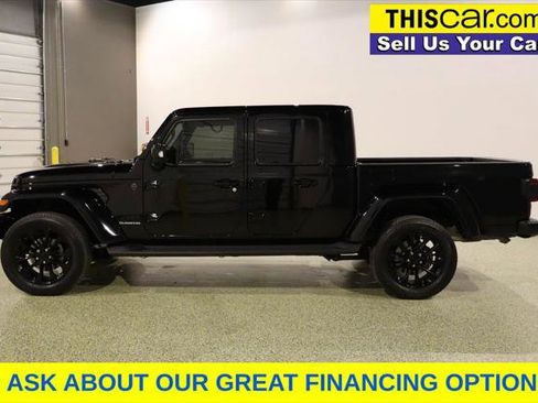 Used 2022 Jeep Gladiator Overland image 4