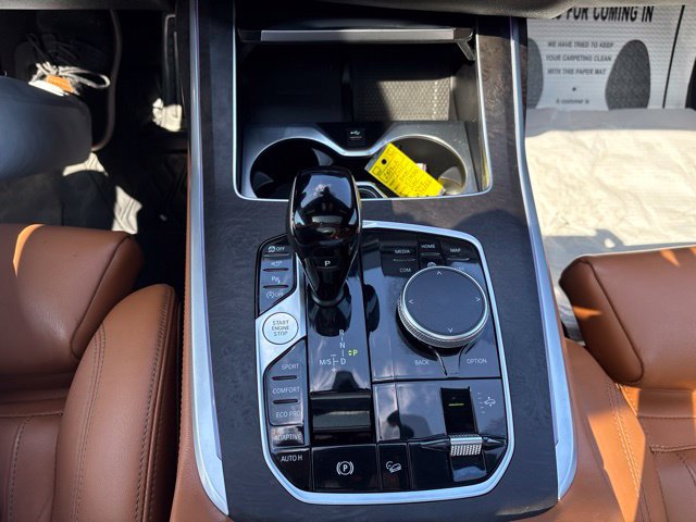 Used 2022 BMW X7 M50i w/ Cold Weather Package AWD/4WD image 33
