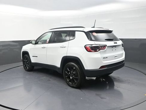 New 2026 Jeep Compass Latitude AWD/4WD image 7