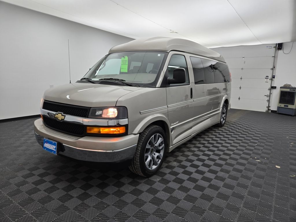 Used 2023 Chevrolet Express 2500 Extended RWD image 13