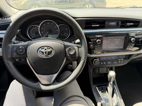 Used 2015 Toyota Corolla LE FWD image 21