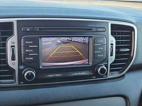 Used 2017 Kia Sportage LX w/ LX Popular Package image 18