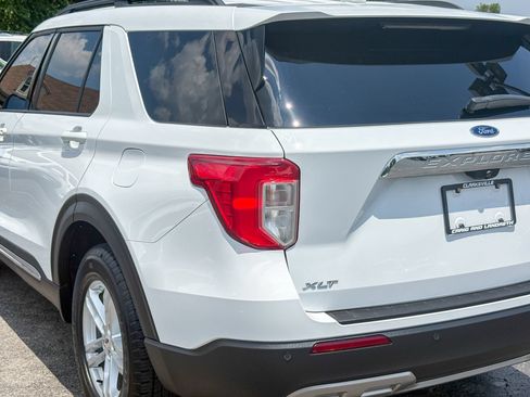 Used 2020 Ford Explorer XLT w/ Equipment Group 202A AWD/4WD image 13
