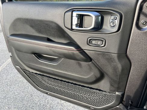 New 2026 Jeep Wrangler Unlimited Rubicon image 17