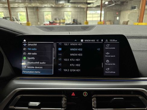 Used 2022 BMW X5 xDrive45e image 21