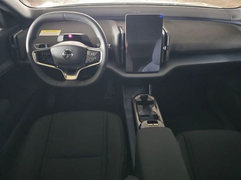 New 2026 Volvo EX30 Plus w/ Climate Package image 17