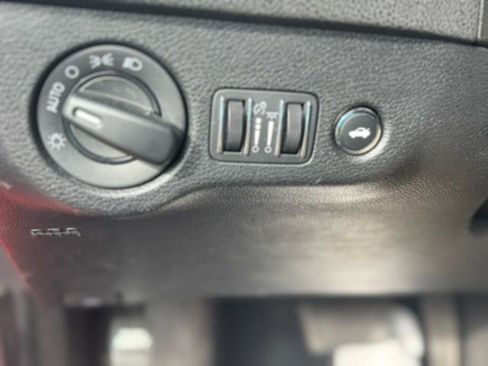 Used 2022 Dodge Charger SXT image 21