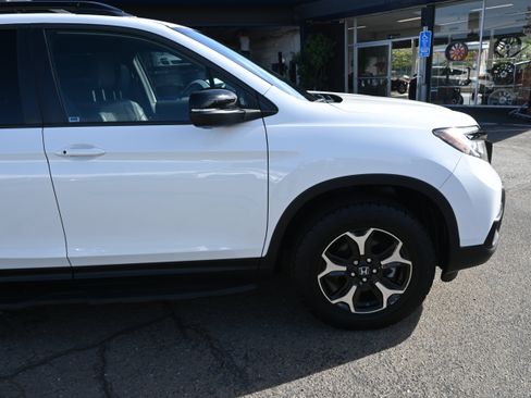 Used 2021 Honda Passport Touring image 8