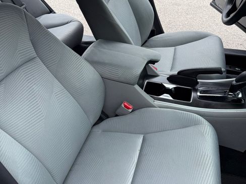 Used 2015 Honda Accord LX image 12