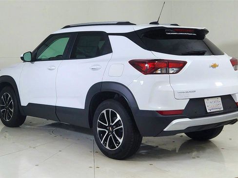 Used 2026 Chevrolet TrailBlazer LT w/ LT Cold Weather Package image 5