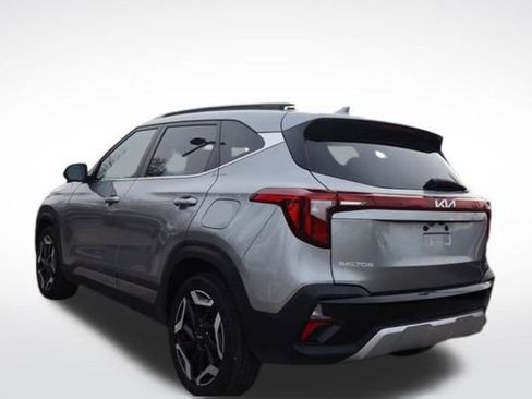 Certified 2024 Kia Seltos SX w/ SX Sunroof Package image 10