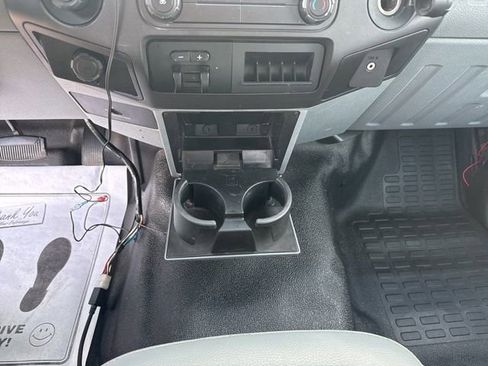 Used 2011 Ford F350 XL w/ Skid Plate Pkg image 41