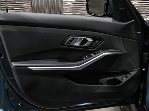 Used 2019 BMW 330i Sedan w/ Convenience Package image 38