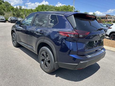 New 2026 Nissan Rogue SV FWD image 5
