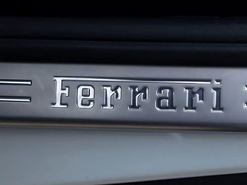 Used 2019 Ferrari Portofino Base image 29