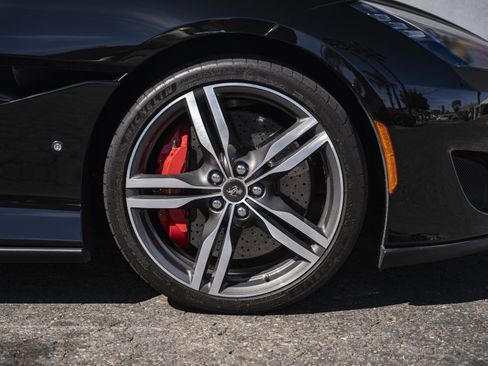 Certified 2019 Ferrari Portofino Convertible image 18