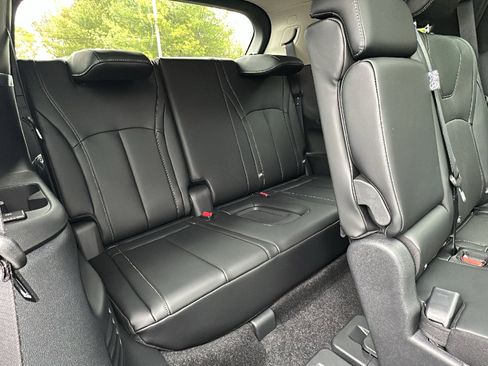 New 2026 INFINITI QX60 Luxe w/ Cargo Package image 11