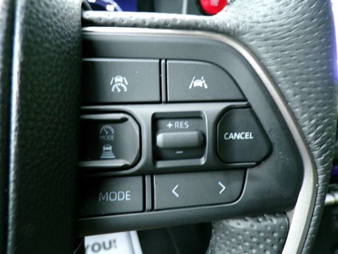 Used 2024 Toyota Tacoma TRD Off-Road AWD/4WD image 32