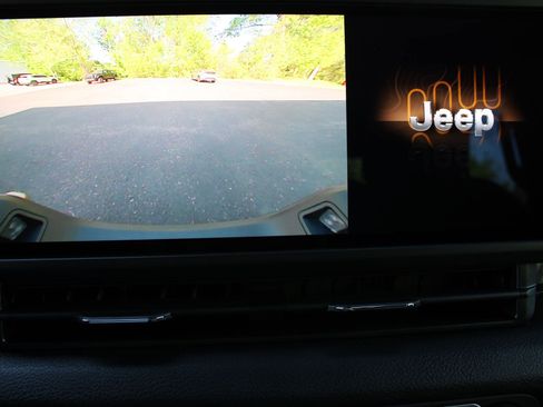 New 2026 Jeep Gladiator Sport AWD/4WD image 37