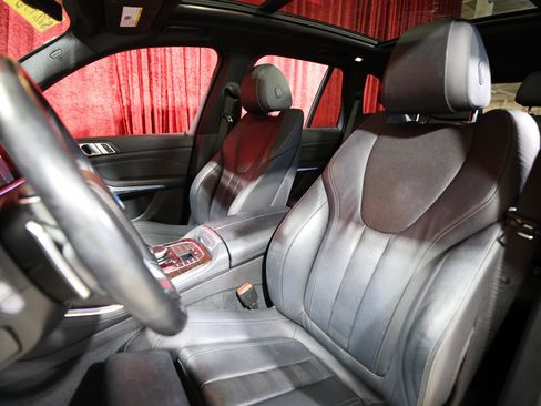 Used 2019 BMW X5 xDrive40i w/ Premium Package 2 image 12