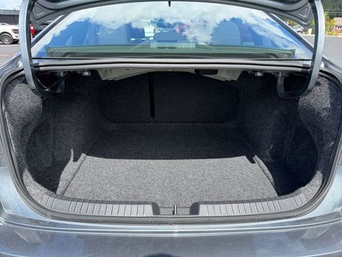 Used 2025 Volkswagen Jetta Sport FWD image 22