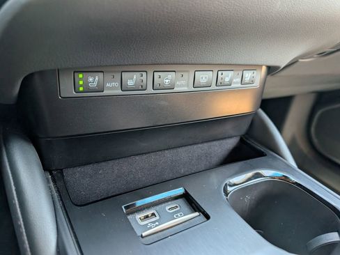 Used 2023 Lexus ES 350 Ultra Luxury w/ Accessory Package (Z2) FWD image 15