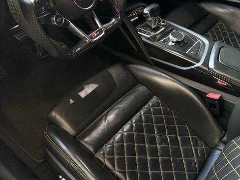 Used 2017 Audi R8 V10 AWD/4WD image 5