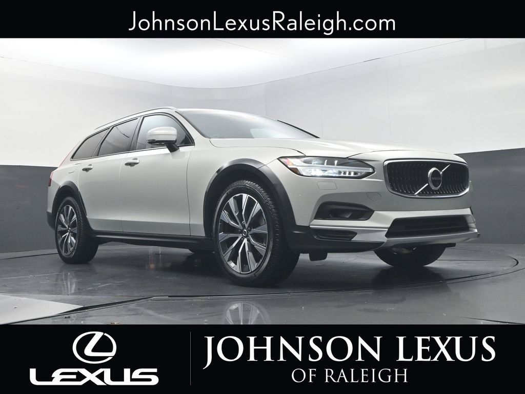 Used 2021 Volvo V90 T6 Cross Country AWD/4WD image 10