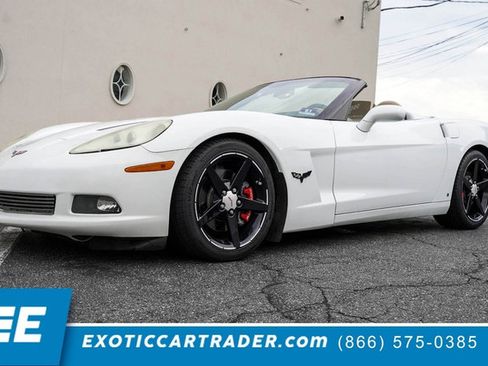 Used 2006 Chevrolet Corvette Convertible w/ Preferred Equipment Group RWD image 1