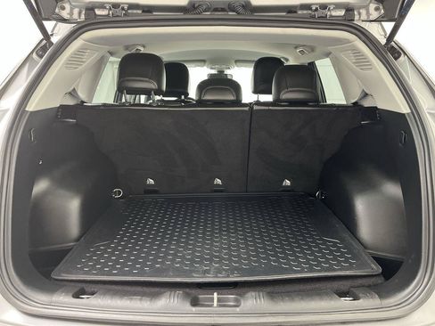 Used 2020 Jeep Compass Latitude w/ Cold Weather Group AWD/4WD image 25
