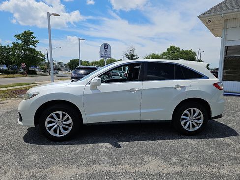 Used 2017 Acura RDX AWD w/ Technology Package image 4