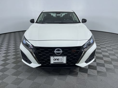Certified 2025 Nissan Altima 2.5 SR AWD/4WD image 27