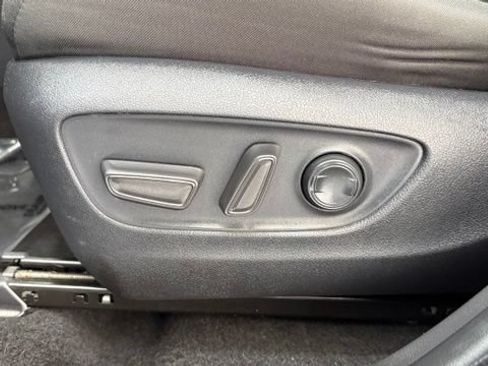 Used 2025 Toyota RAV4 XLE FWD image 13