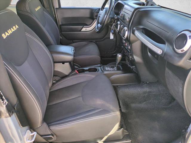 Used 2014 Jeep Wrangler Sahara w/ Connectivity Group AWD/4WD image 19