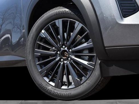New 2026 Nissan Pathfinder SL w/ SL Premium Package AWD/4WD image 3