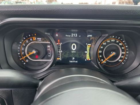 Used 2024 Jeep Gladiator Sport image 19