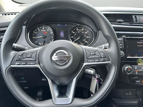 Used 2019 Nissan Rogue Sport S image 21