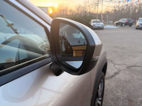 Used 2021 Nissan Rogue SL w/ Premium Package image 21