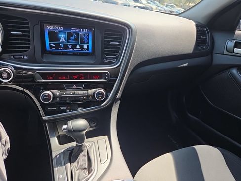 Used 2016 Kia Optima Hybrid w/ Hybrid Convenience Package FWD image 13