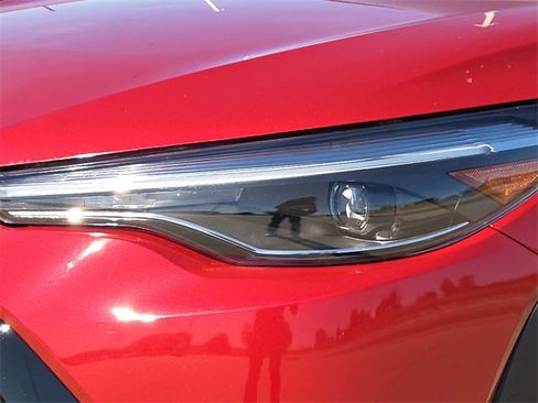 Used 2024 Toyota Corolla Cross XSE image 4