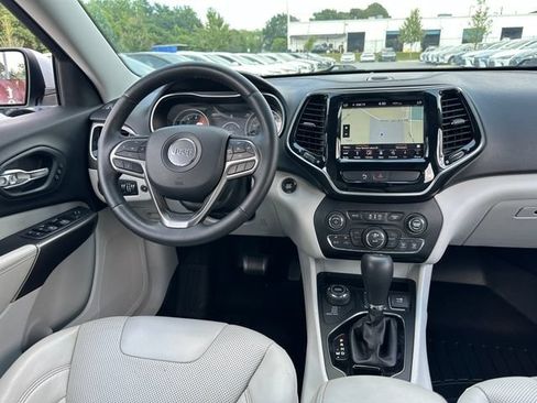 Used 2019 Jeep Cherokee Limited AWD/4WD image 17