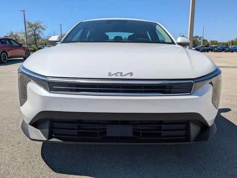 New 2026 Kia K4 FWD image 3