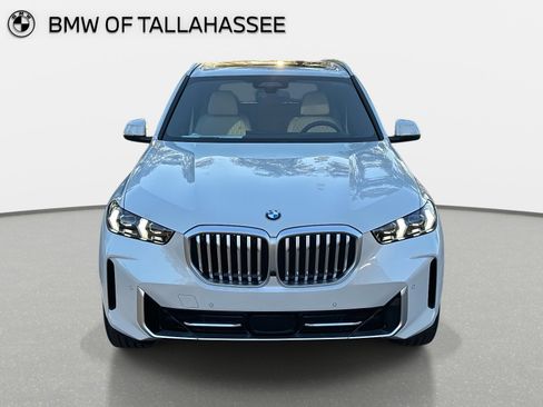 New 2026 BMW X5 sDrive40i image 8