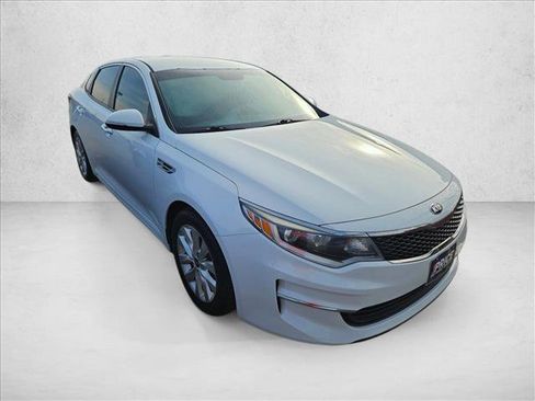 Used 2016 Kia Optima LX w/ Option Group 014 image 2